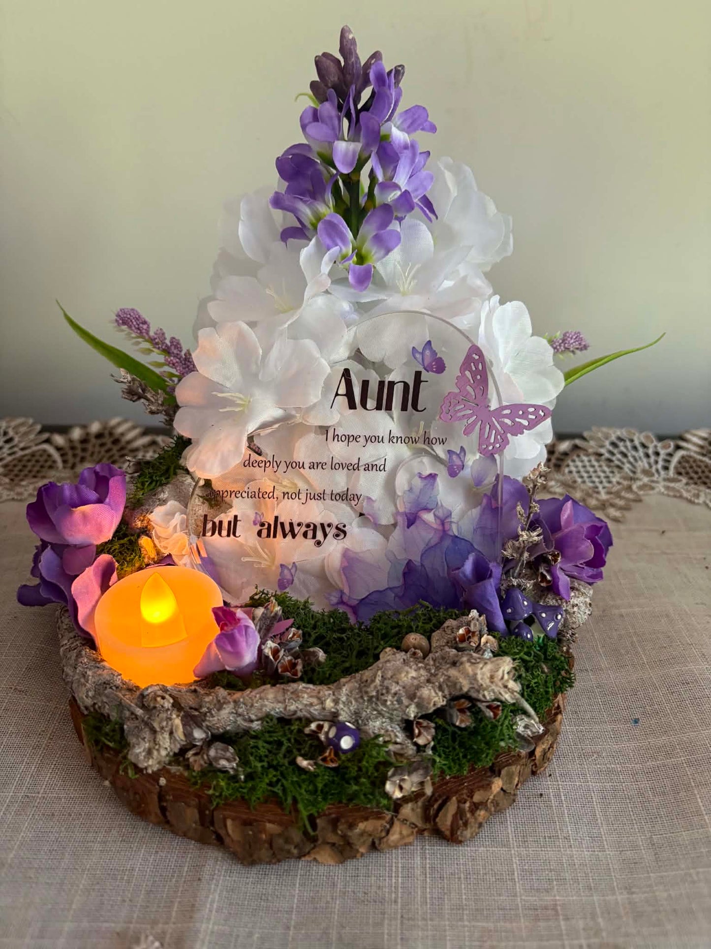 Aunt Floral Gift Decor