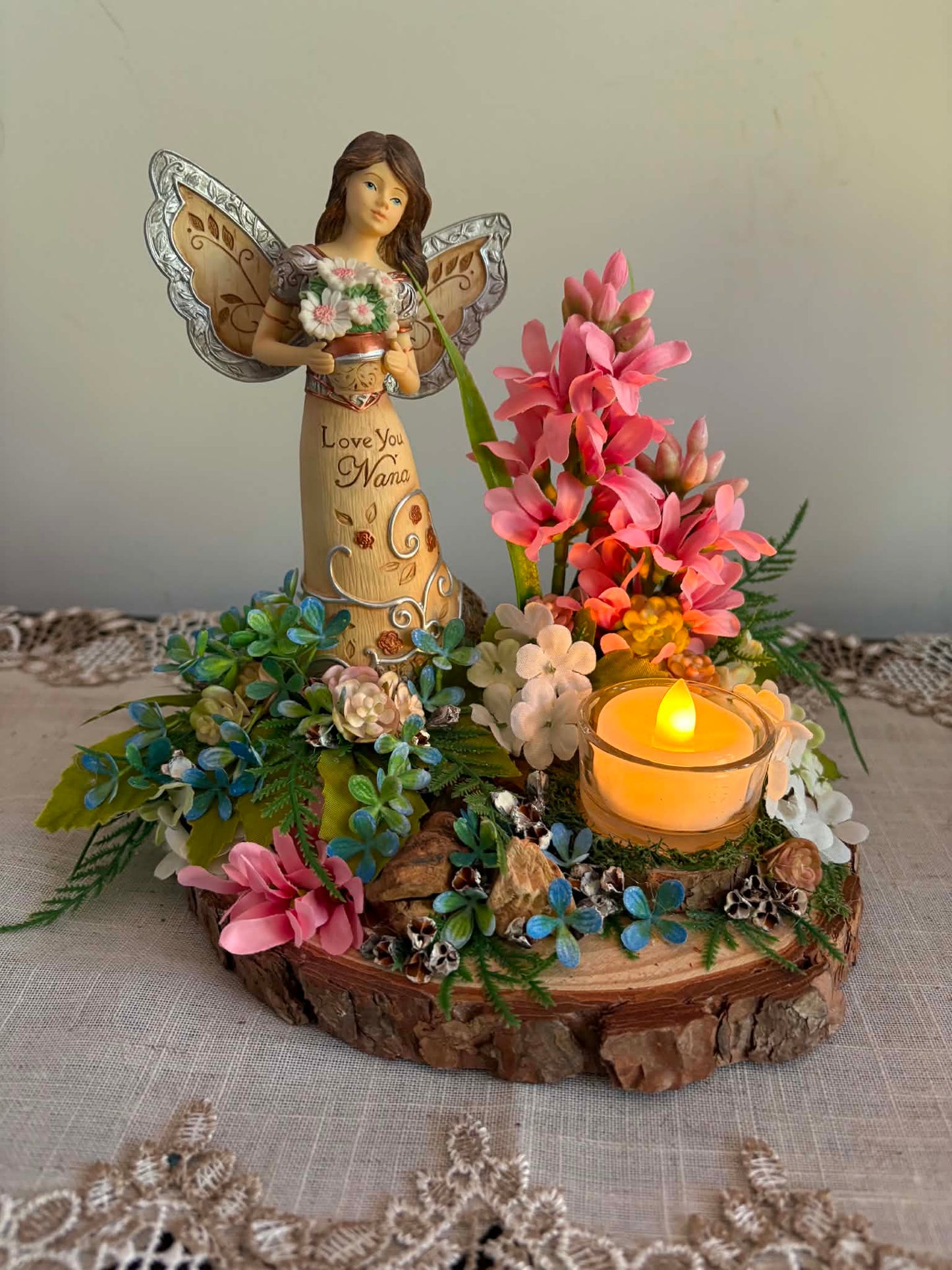 Love You Nana Table Top Decor
9"W x 7"H x 6"D
